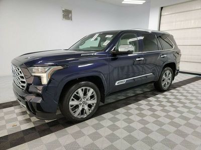 używany Toyota Sequoia Capstone