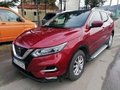 Bordowy Używany 2018 Nissan Qashqai SUV | 67 000 zł (Drogi)