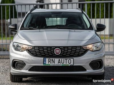 używany Fiat Tipo 1.4dm 95KM 2017r. 67 000km