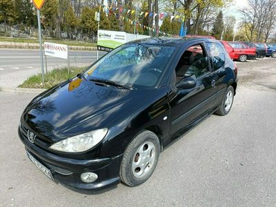 używany Peugeot 206 206z klimą elektryka 1.4 benzyna 2001