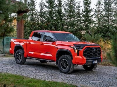 Używany Toyota Tundra 437 KM (321 kW) 2024 Pomarańczowy (metalik) Pickup