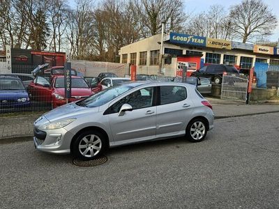 używany Peugeot 203 308 1.6dm 90KM 2009r.800km