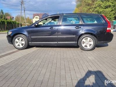 Używany Volvo V50 125 KM (91 kW) 2005 Czarny Kombi