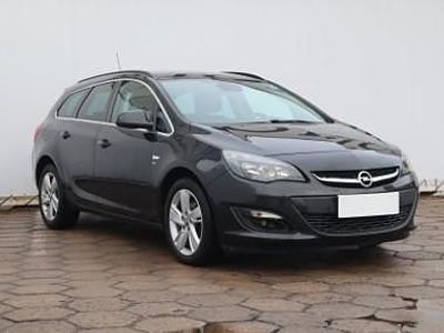 Używany Opel Astra 110 KM (80 kW) 2014 Czarny Kombi