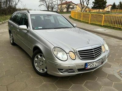 używany Mercedes E270 E270 W211 2.7 CDI 177 KM Automat... E270 W211 2.7 CDI 177 KM Automat...