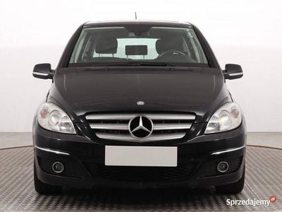 Mercedes B180