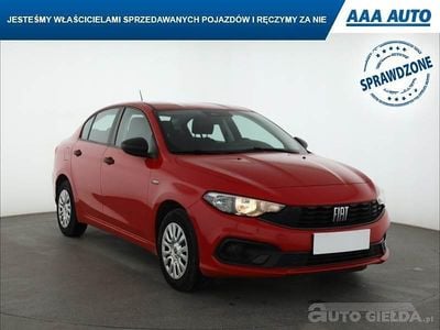 Czerwony Używany 2021 Fiat Tipo | 36 999 zł (Dobra cena)