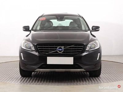 Czarny Używany 2015 Volvo XC60 SUV | 63 999 zł (Uczciwa cena)
