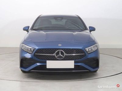 Używany Mercedes A200 2024 Niebieski Hatchback