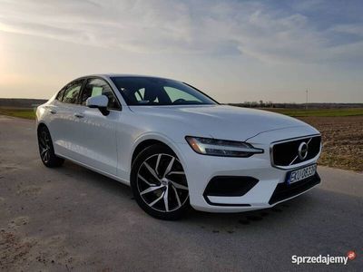 Używany Volvo S60 Momentum 2019 Sedan/Limuzyna