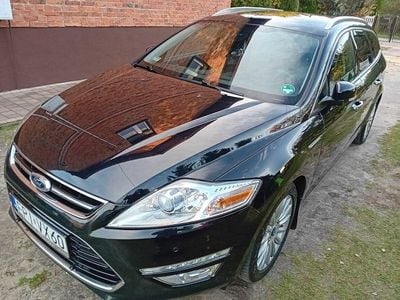Czarny Używany 2013 Ford Mondeo Kombi | 26 500 zł (Dość drogi)