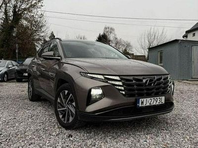 Brązowobeżowy Używany 2022 Hyundai Tucson SUV | 99 000 zł (Dość drogi)