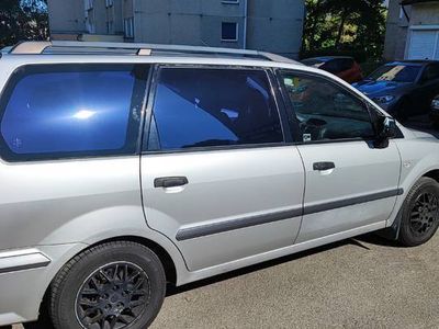 używany Mitsubishi Space Wagon 