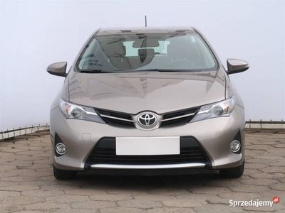 używany Toyota Auris 1.4 D-4D