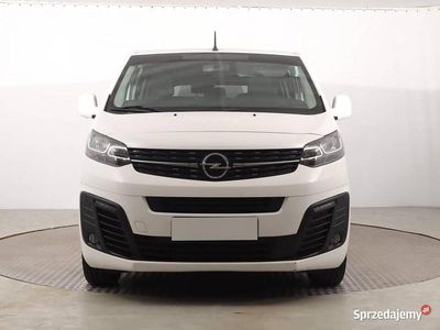 Biały Używany 2021 Opel Vivaro Minivan | 92 999 zł