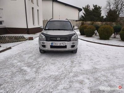 Używany Hyundai Tucson 2007 Srebrny SUV