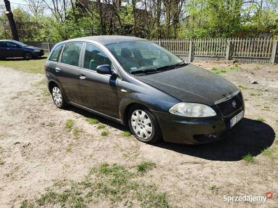 używany Fiat Croma 1.9 JTD 2006 Rok