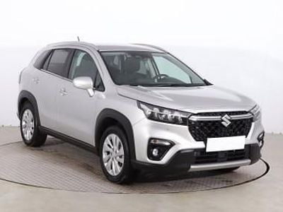 Używany Suzuki SX4 116 KM (85 kW) 2024 Srebrny SUV