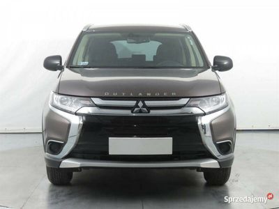 używany Mitsubishi Outlander 2.0