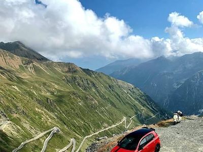 Używany 2010 VW Golf VI R | 63 500 zł