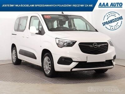 Używany Opel Combo 2020 Biały Minivan