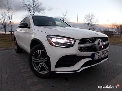 Mercedes GLC300