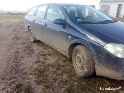 używany Nissan Primera P12