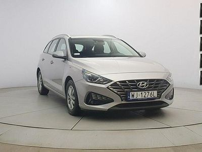 Używany Hyundai i30 120 KM (88 kW) 2022 Srebrny Kombi