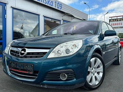 Zielony ciemny (metalik, perła) Używany 2008 Opel Signum Hatchback | 11 999 zł