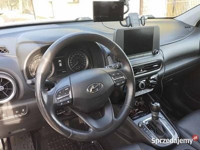 Biały Używany 2022 Hyundai Kona SUV | 76 999 zł (Super Cena)