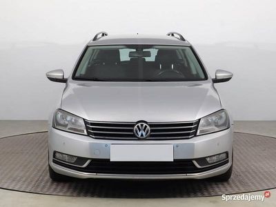 Używany VW Passat 105 KM (77 kW) 2011 Srebrny Kombi