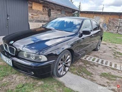 BMW 525