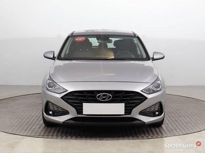 Używany Hyundai i30 2022 Srebrny Hatchback