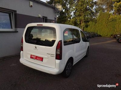 Używany Peugeot Partner 92 KM (67 kW) 2014 Biały Minivan