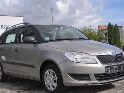 Używany Skoda Fabia 69 KM (50 kW) 2013 Inny kolor Hatchback