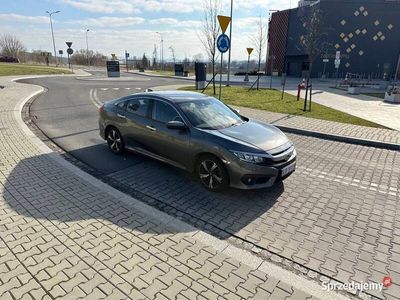 używany Honda Civic sedan 2017