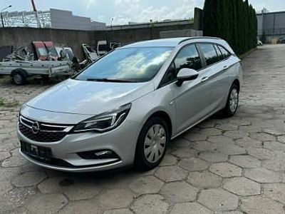 używany Opel Astra 0i 105KM Start/Stop Busines K (2015-2021)