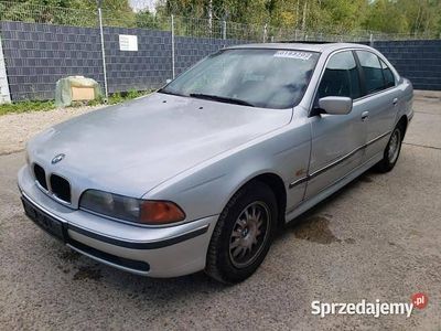 Używany BMW 520 1998 Srebrny Sedan/Limuzyna