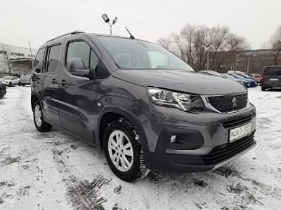 Szary Używany 2018 Peugeot Rifter Allure Minivan | 54 900 zł (Uczciwa cena)