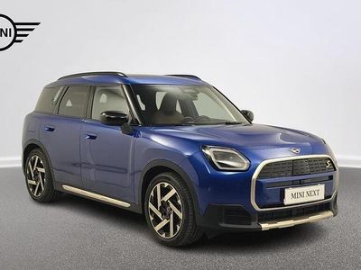 Blazing blue metalizowany Używany 2024 Mini Countryman SUV | 195 100 zł