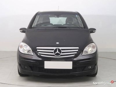 Mercedes B180