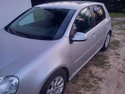 Używany VW Golf V 2006 Srebrny Hatchback