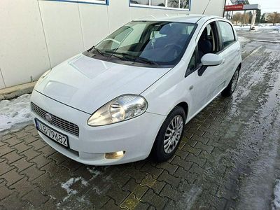 Używany Fiat Grande Punto 80 KM (58 kW) 2010 Biały Hatchback