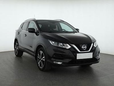 Czarny Używany 2017 Nissan Qashqai SUV | 62 999 zł (Uczciwa cena)