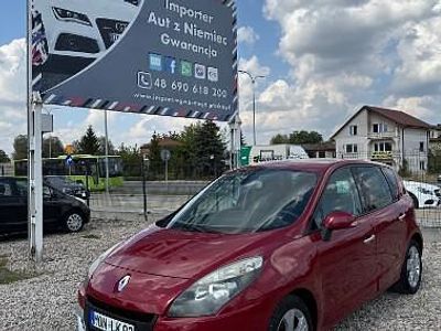 Czerwony Używany 2011 Renault Scénic III Minivan | 17 800 zł (Dość drogi)