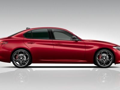 Lakier pastelowy czerwony alfa red Nowe 2025 Alfa Romeo Giulia Veloce Sedan/Limuzyna | 213 135 zł (Uczciwa cena)