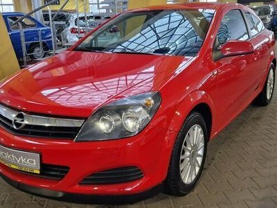 używany Opel Astra 1.6dm 105KM 2006r. 194 000km