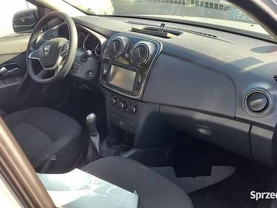 Używany Dacia Sandero 90 KM (66 kW) 2018 Srebrny Hatchback