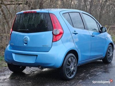 Niebieski Używany 2010 Opel Agila Hatchback | 12 500 zł