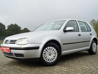 Srebrny (metalik) Używany 2002 VW Golf IV Hatchback | 11 900 zł